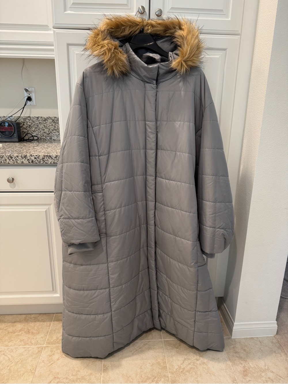 Roaman's Long Puffer Coat 6X Gray Detachable Faux Fur Hood Quilted Parka Winter